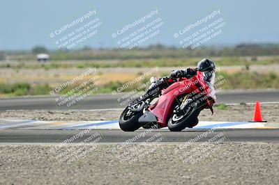 media/Apr-18-2025-TrackDaz (Fri) [[45f5874c44]]/B Group/Session 2 (Turn 7)/